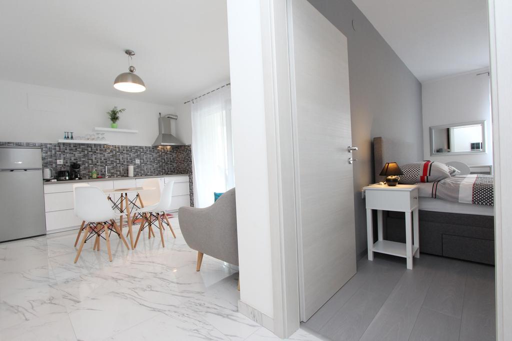 Apartment Karlo 1 Rovigno Esterno foto