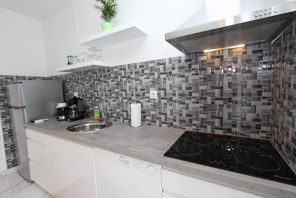 Apartment Karlo 1 Rovigno Esterno foto
