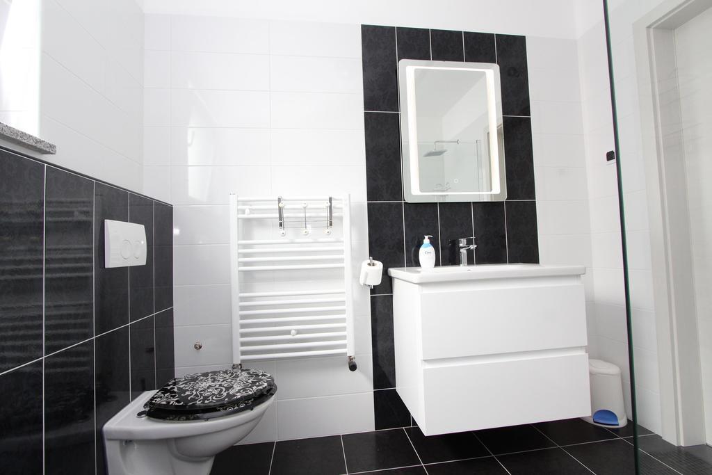 Apartment Karlo 1 Rovigno Esterno foto