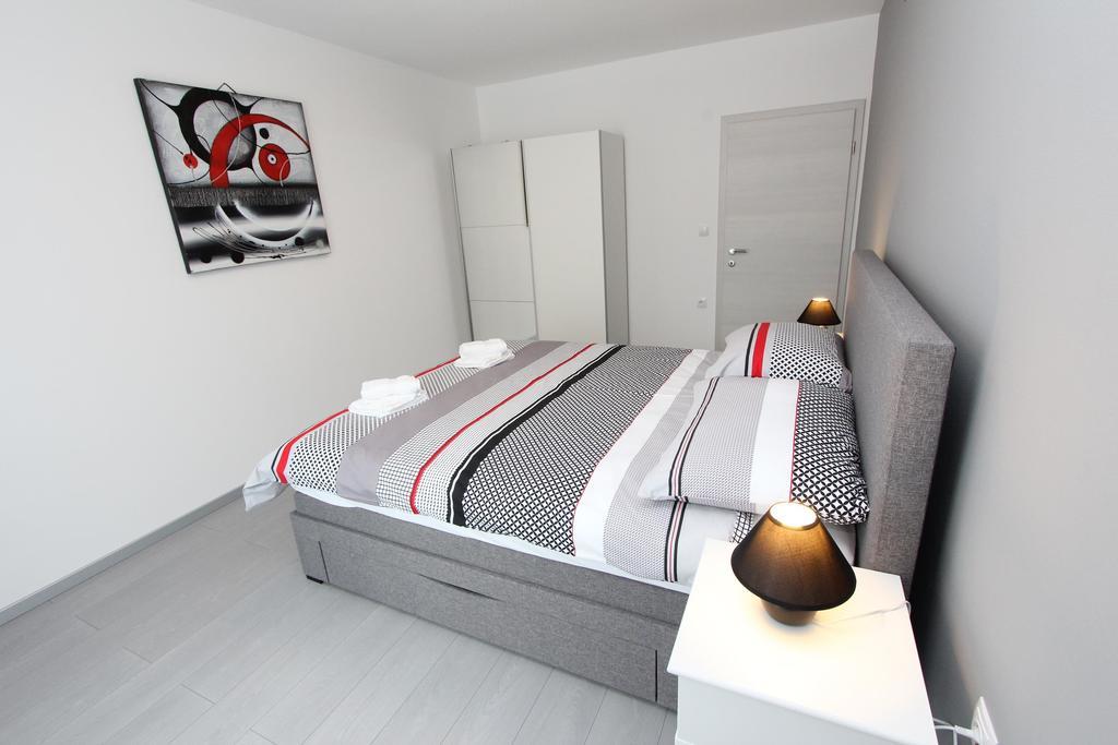 Apartment Karlo 1 Rovigno Esterno foto